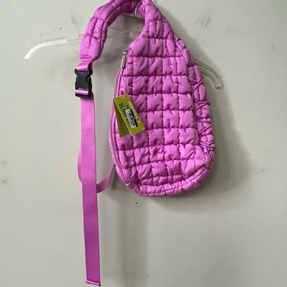 Pickle O Joe Quilted Sling Bag Purple Zip Pockets Lightweight Adjustable NWT - Picture 2 of 11